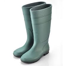 Plastic boots: What are some incredible features of PVC boot?